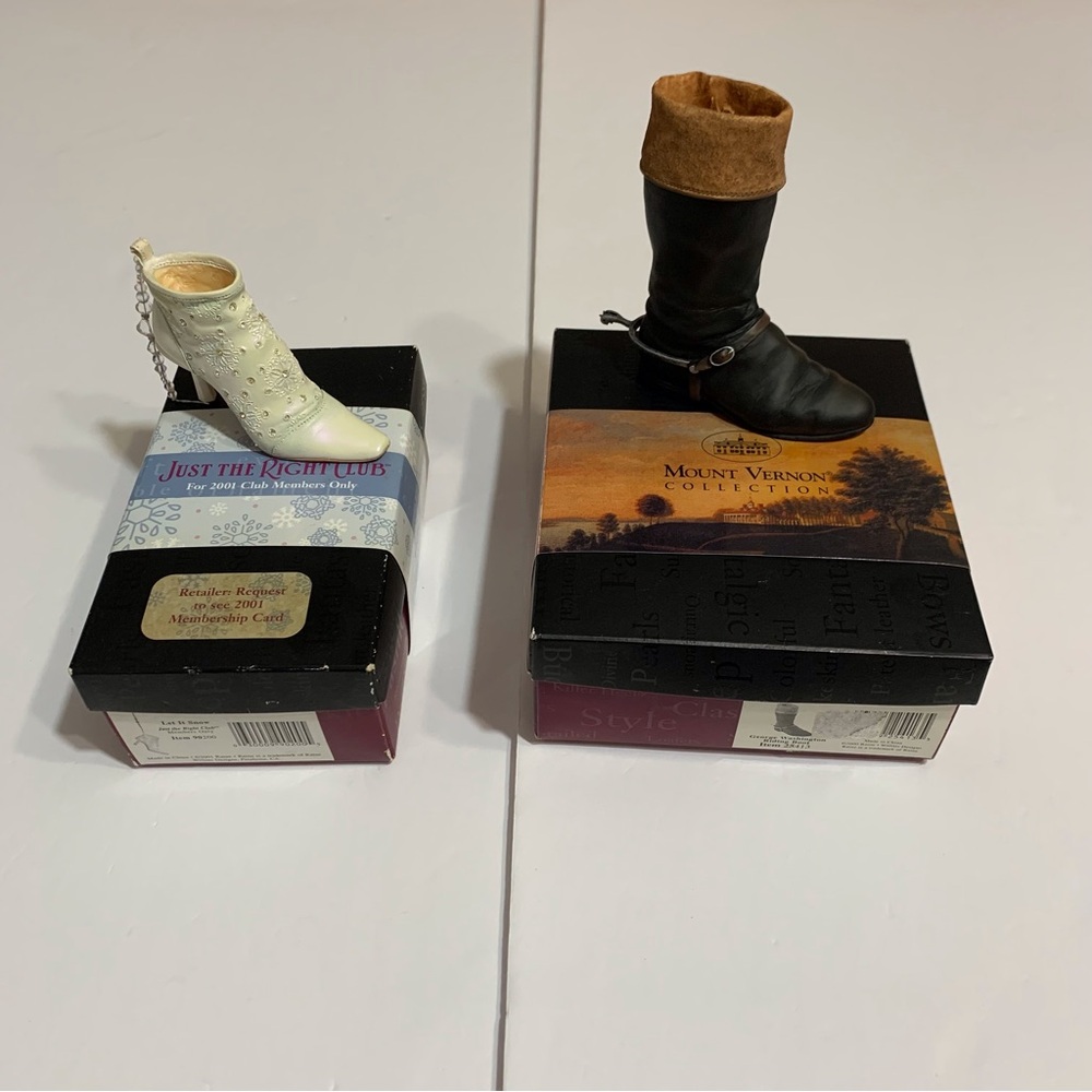 Just The Right Shoe Mount Vernon Let It Snow Boot Lot 2 Y2K 2000 2001